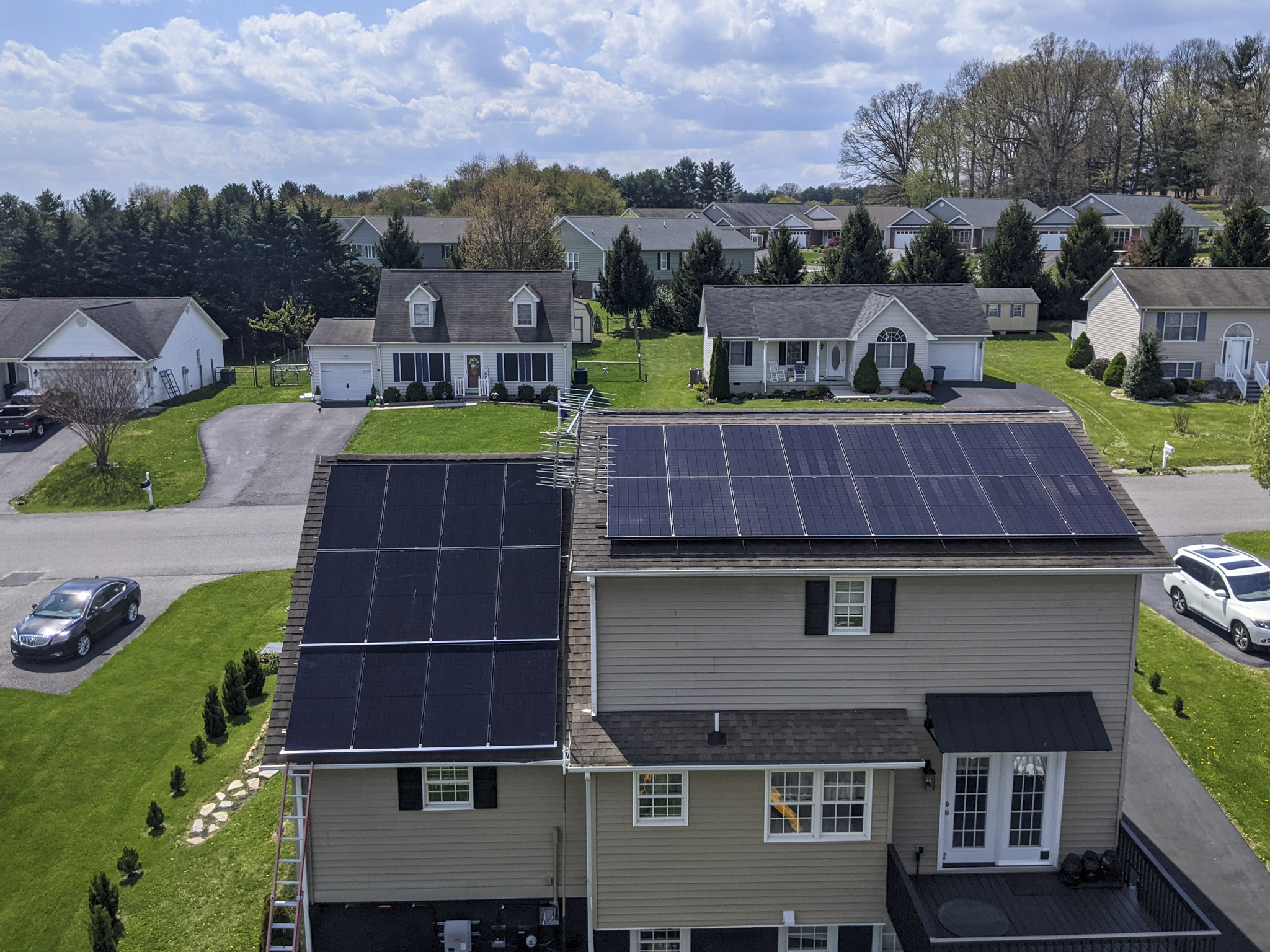 solar installation on roof in Wytheville, Virginia
